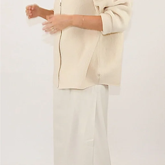 James Street Co Oversized Zip
Cardigan - Picture 1 of 10